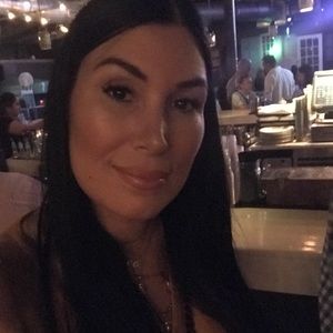 Meet your Posher, Marissa